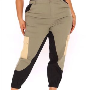 FASHION NOVA CARGO COLOR BLOCK JOGGER